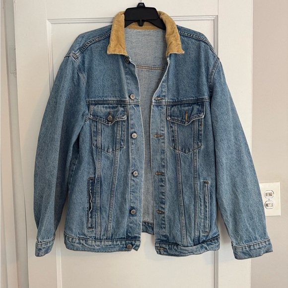 Men’s small oversized Denim Jacket with Tan Collar - Picture 1 of 4